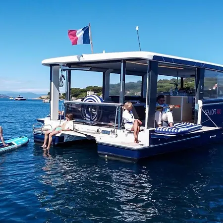 Aquaia, Saint-tropez By Sea * קוגולין